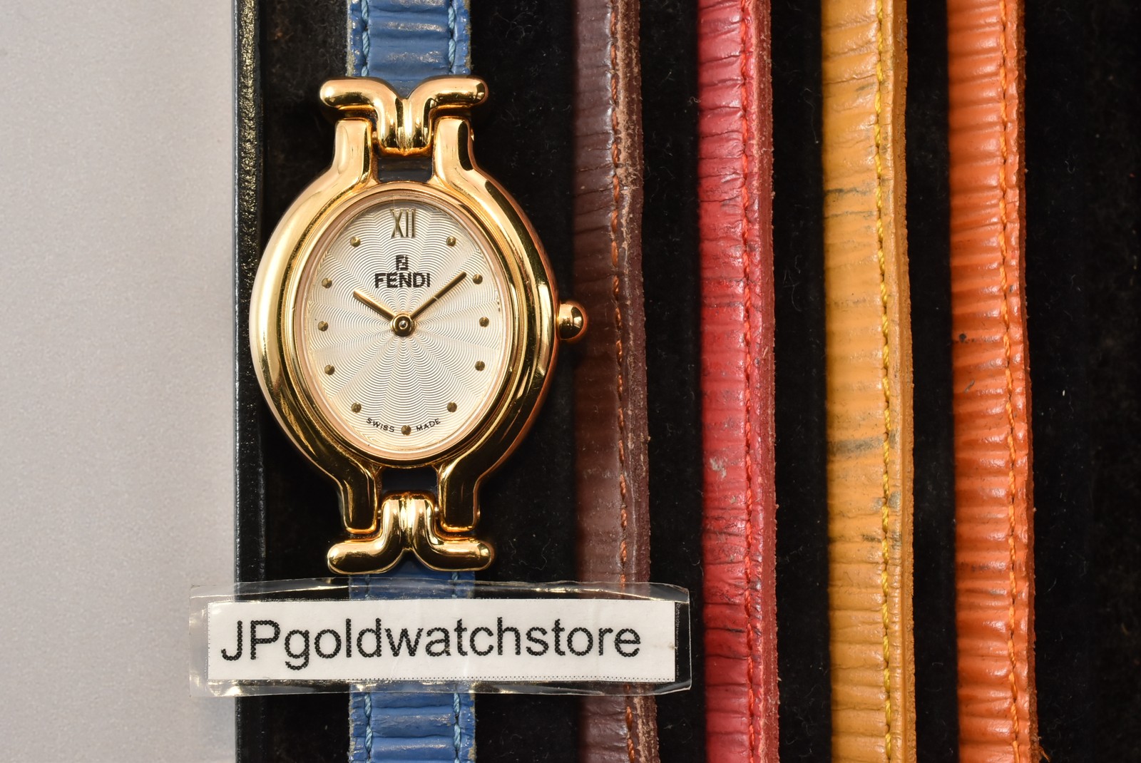 BOX Vintage FENDI Chameleon 640L 5 Change Belts Gold Ladies Qz Watch From JAPAN