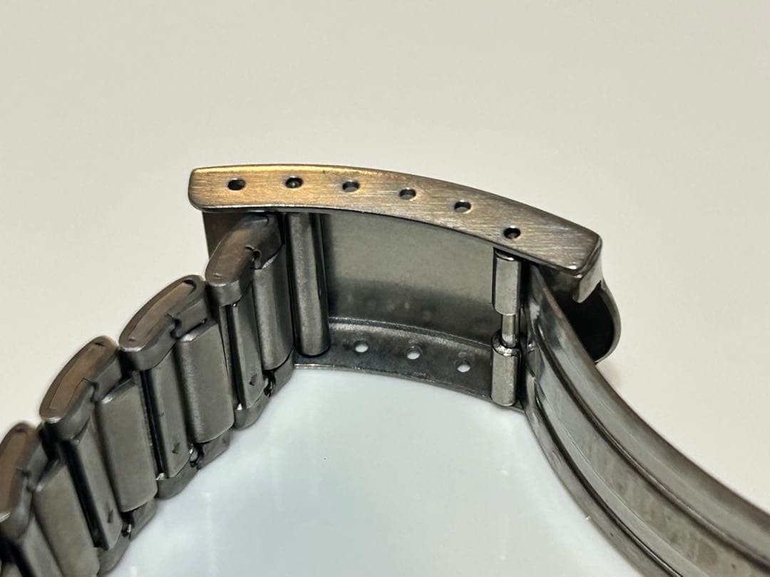 SEIKO Titanium 7N42-8100 Quartz Watch, Working Condition
