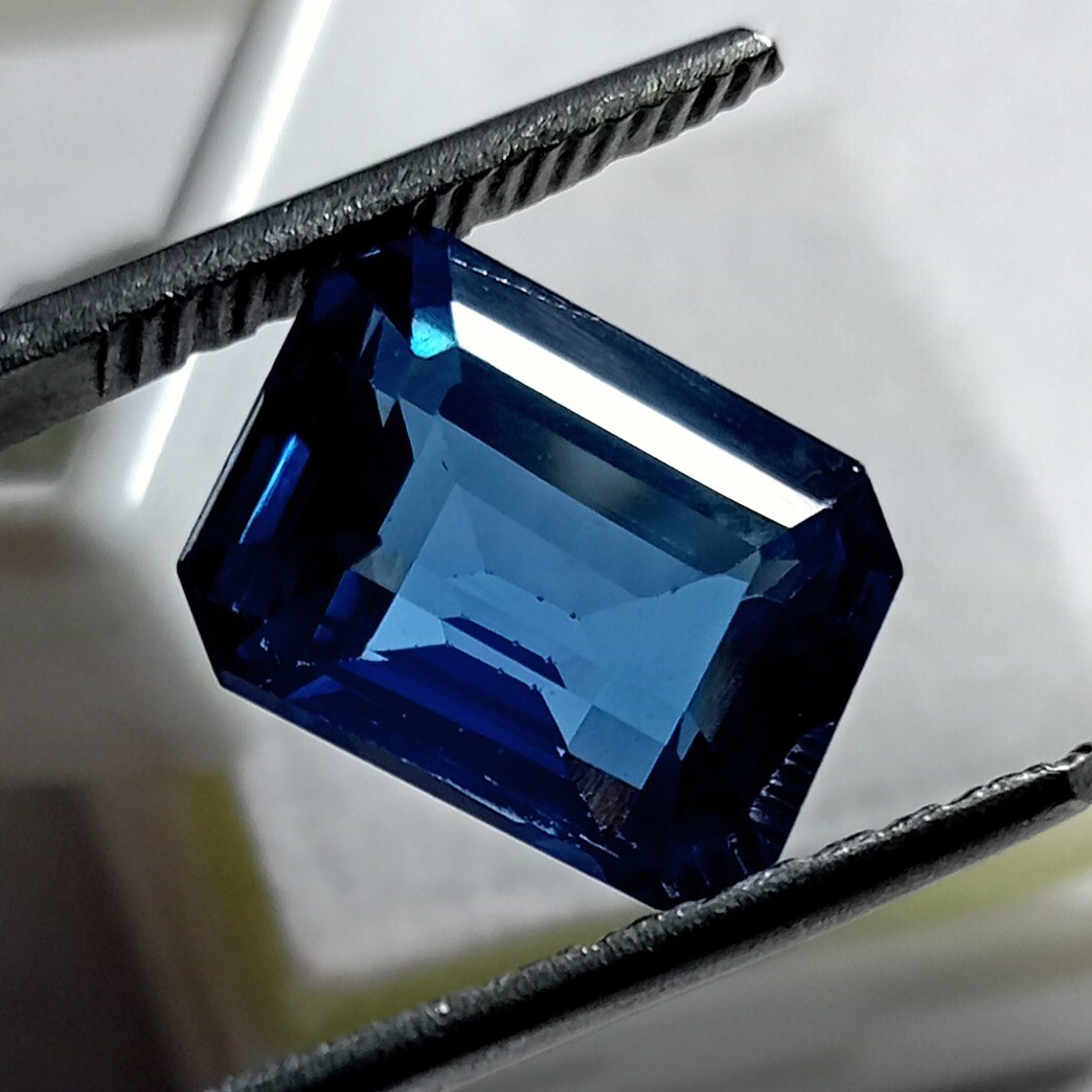 A++ London Blue Topaz Natural 14-15 Ct Radiant Cut Loose EGL Certified Gemstone