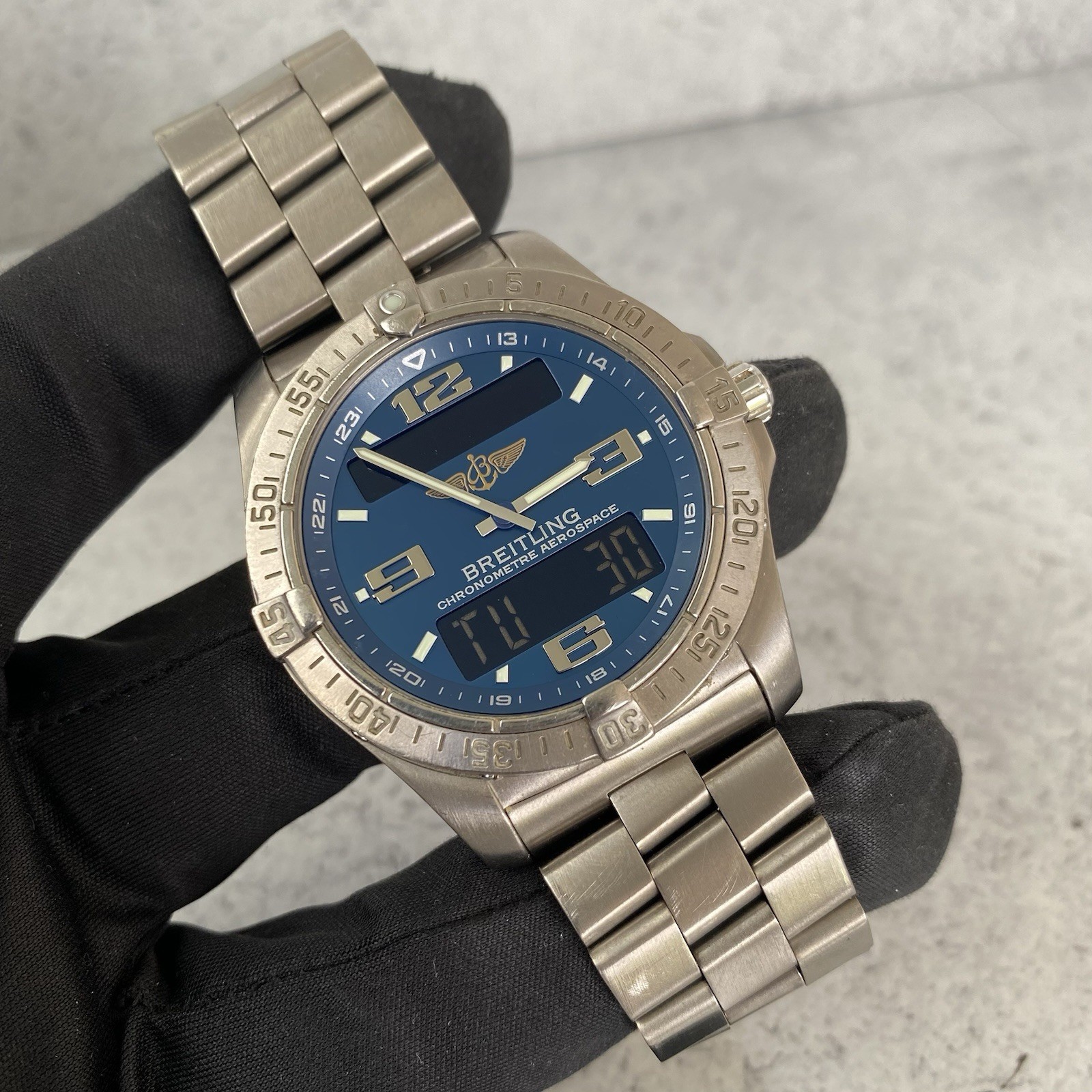2007 Breitling Aerospace Advantage Titanium Quartz E79362 Watch – Full Set