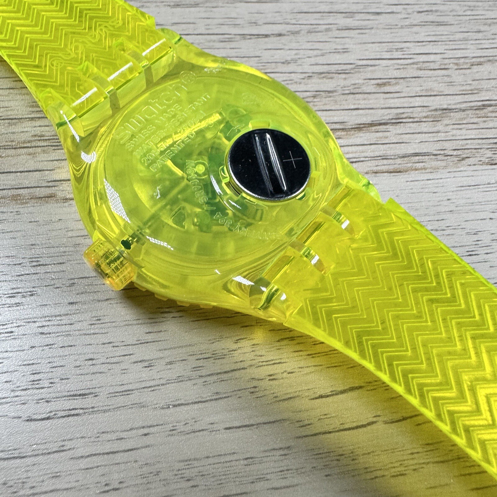 NEW✅ Swatch Yellow Lemon Profond Skeleton Dial Translucent Lemon Yellow Watch