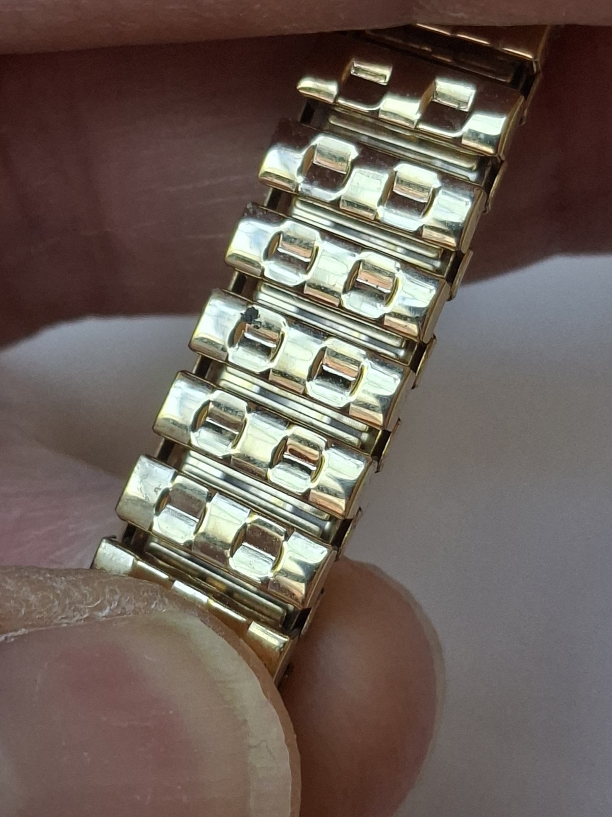Vintage Disney Mickey Mouse MU0729 Gold Tone Quartz Watch SII Japan Runs