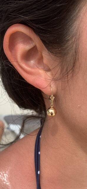 14k Yellow or White Gold Dangling Shiny Polished 5mm-8mm Ball Lever Back