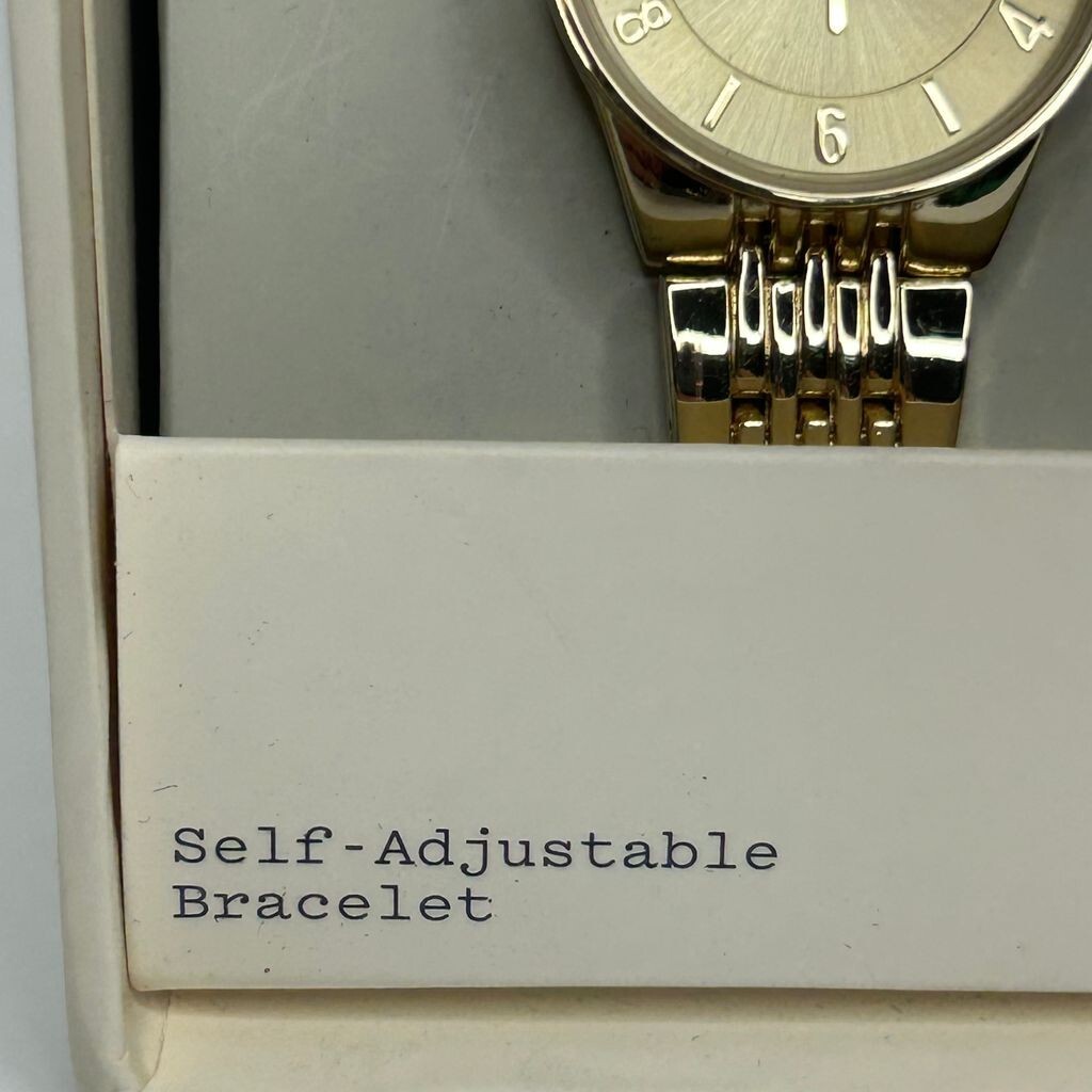 NEW Target Watch Womens Polished Gold Tone Self Adjustable Bracelet NEED BATTERY