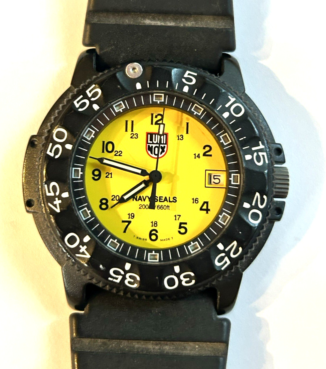 Luminox Navy Seals 200m 600ft Yellow Dial Quartz Watch 44mm Running