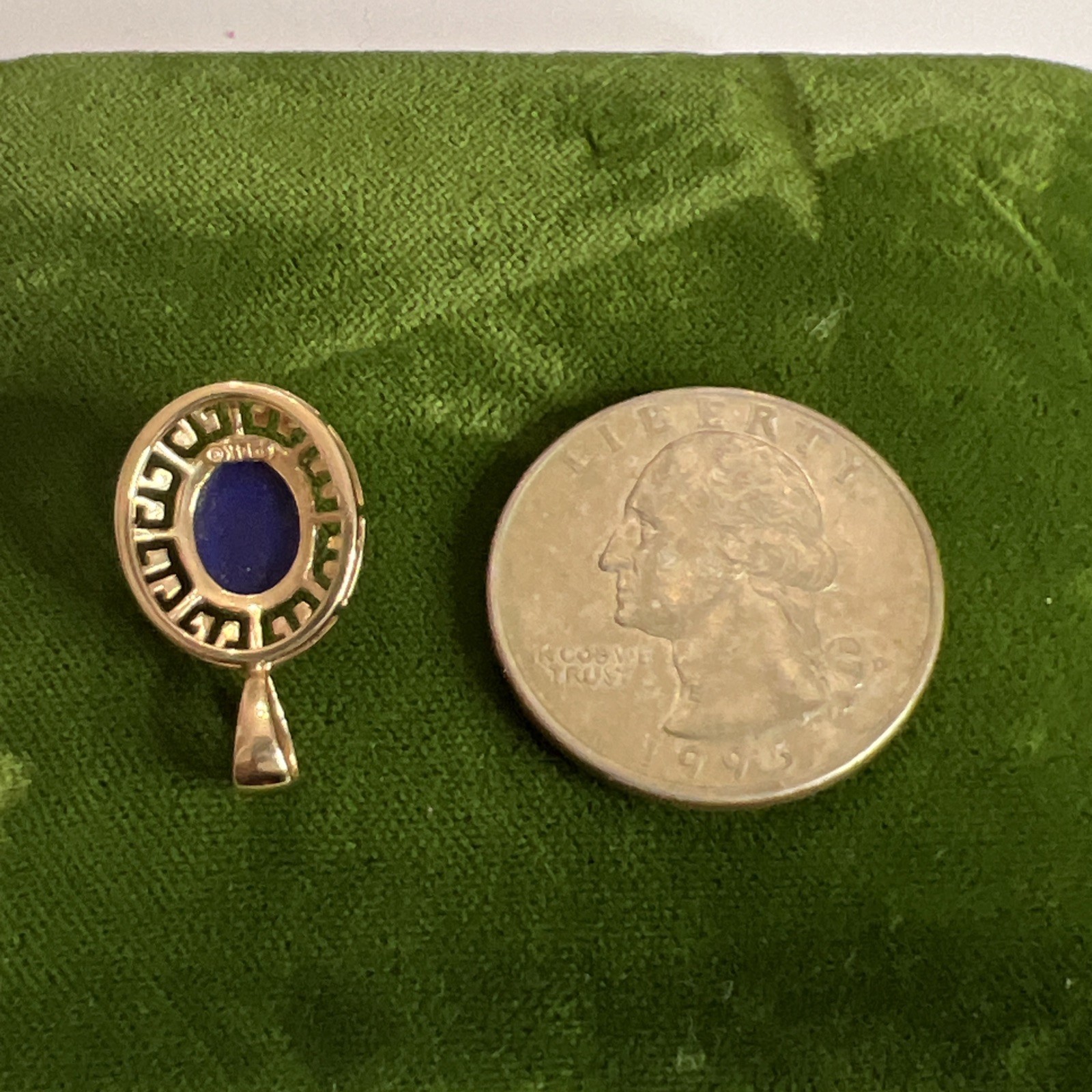 Vintage 14k Yellow Gold Lapis Lazuli Greek Key Oval Pendant