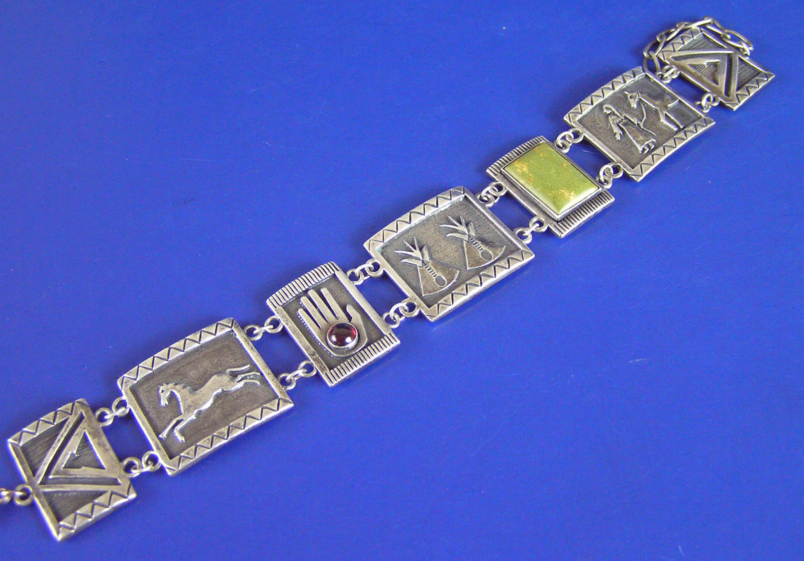 RARE Carolyn Pollack Victoria Adams Sterling Silver Storyteller Panel Bracelet