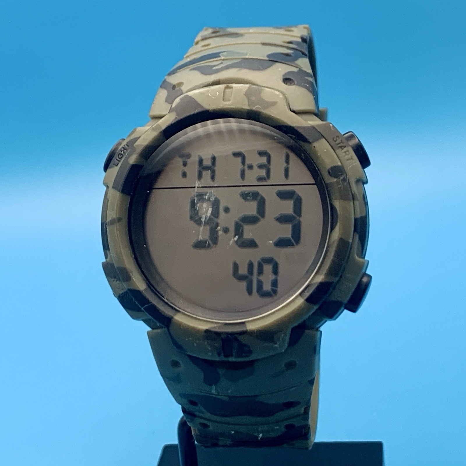 CAKCITY Men’s Digital Camo Wristwatch Chrono Backlight Alarm Day Date Working