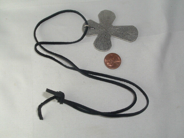 MEN’S SILVER TONE METAL GOTHIC CROSS BLACK ENAMEL INLAY LEATHER CORDING NECKLACE