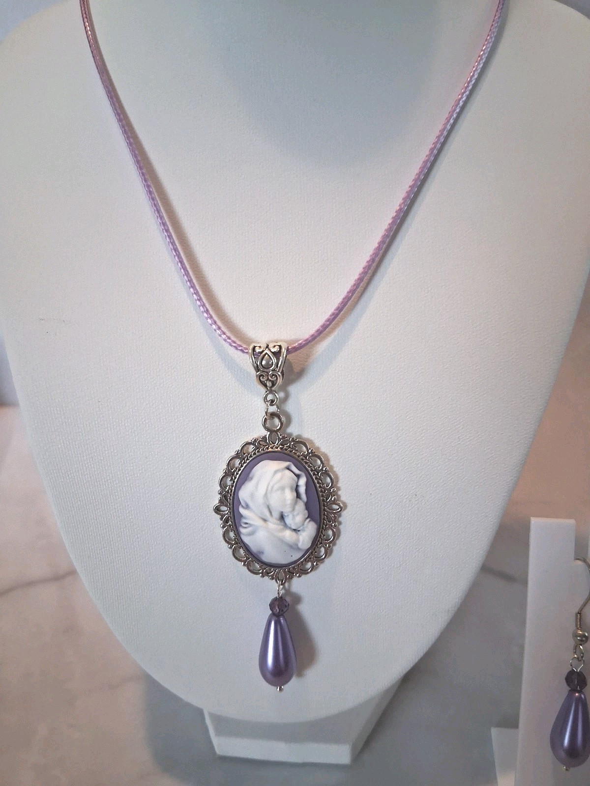 Christian Cameo Necklace Set 17″ Mary Child Purple White Pendant Jesus Handmade