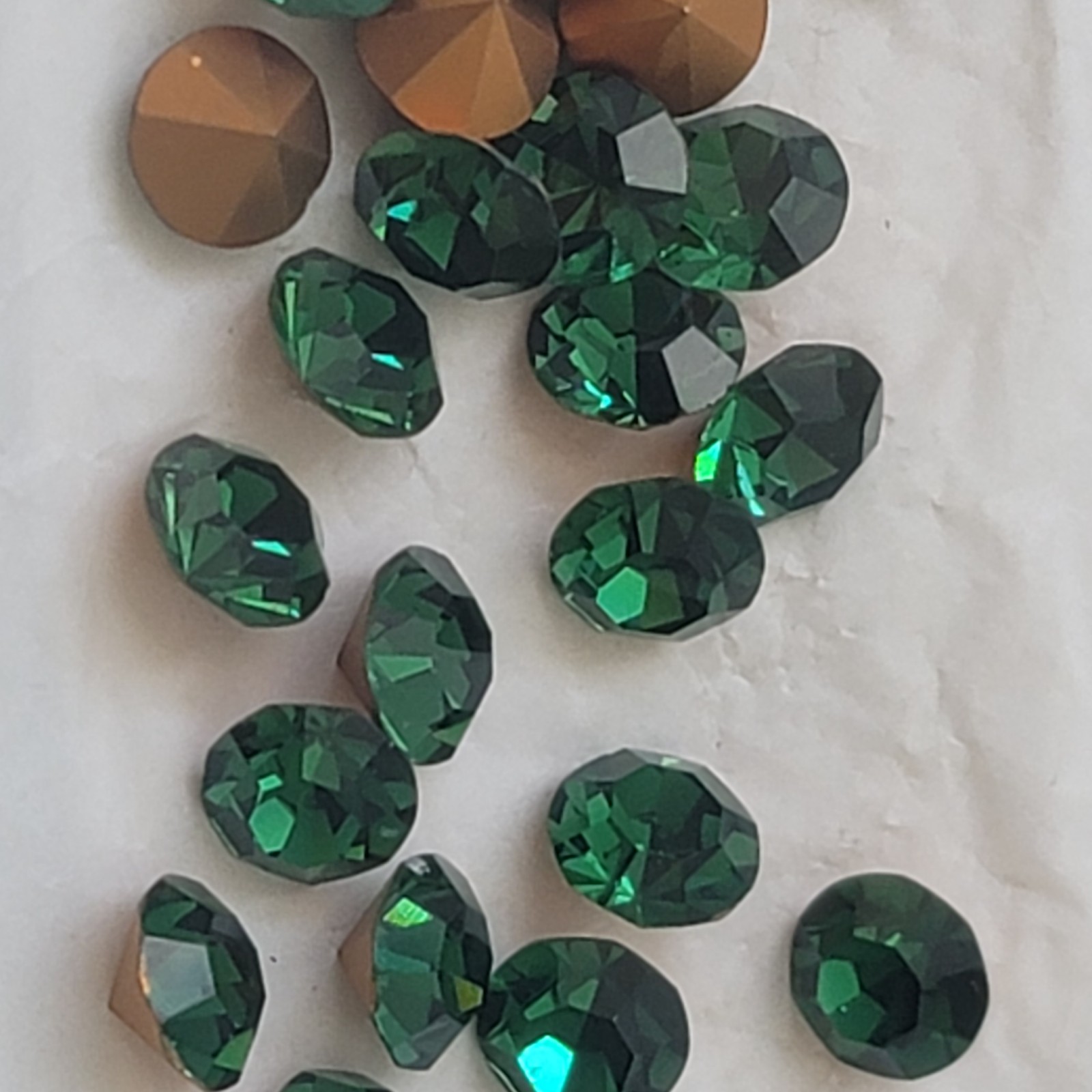 Vintage D.S. & Co Swarovski Rhinestones SS 48 Green Tourmaline 2 Full Packs