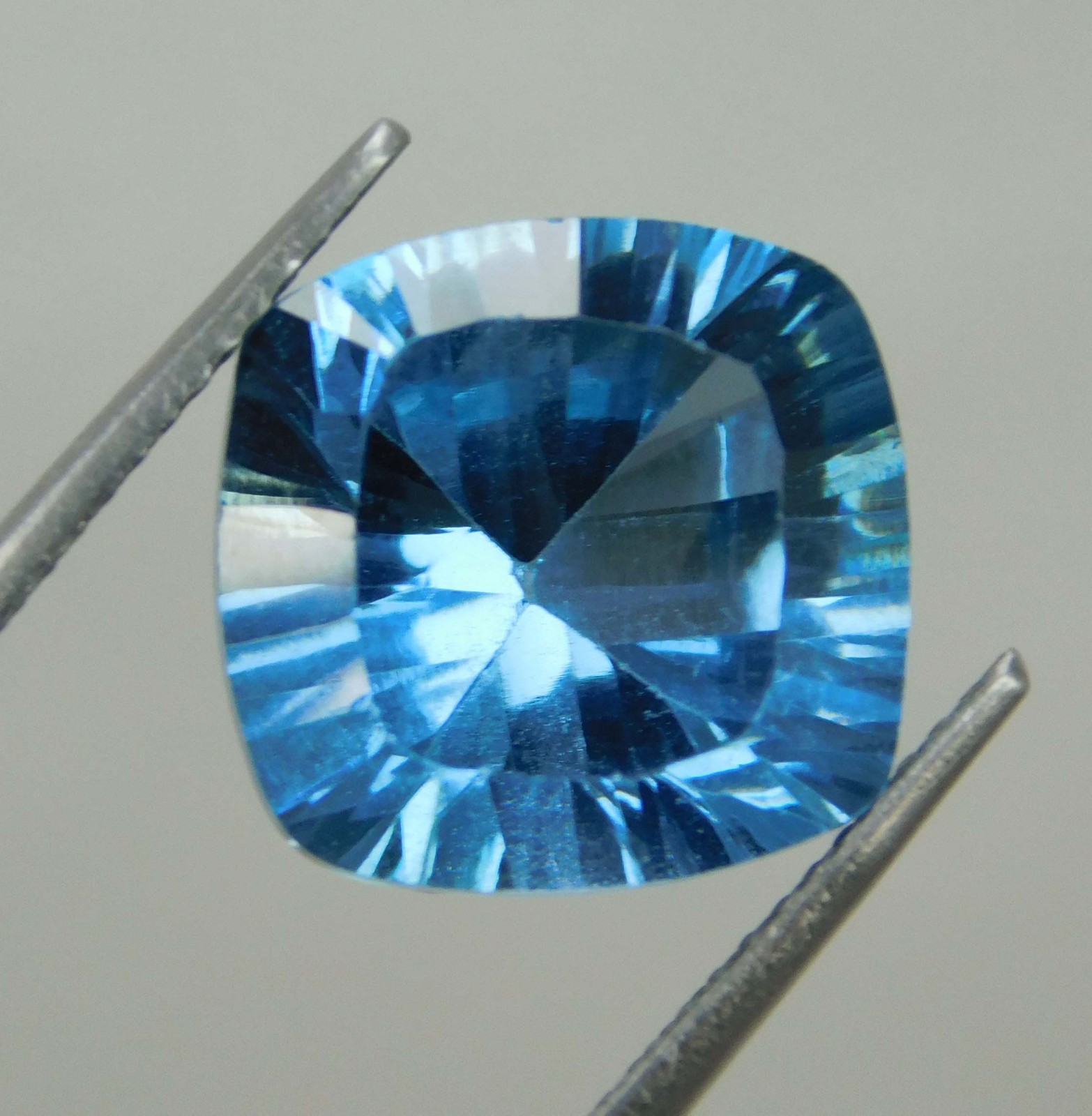 11.05 Ct Natural Mogok Blue Green Spinel Cushion Cut Certified Loose Gemstone