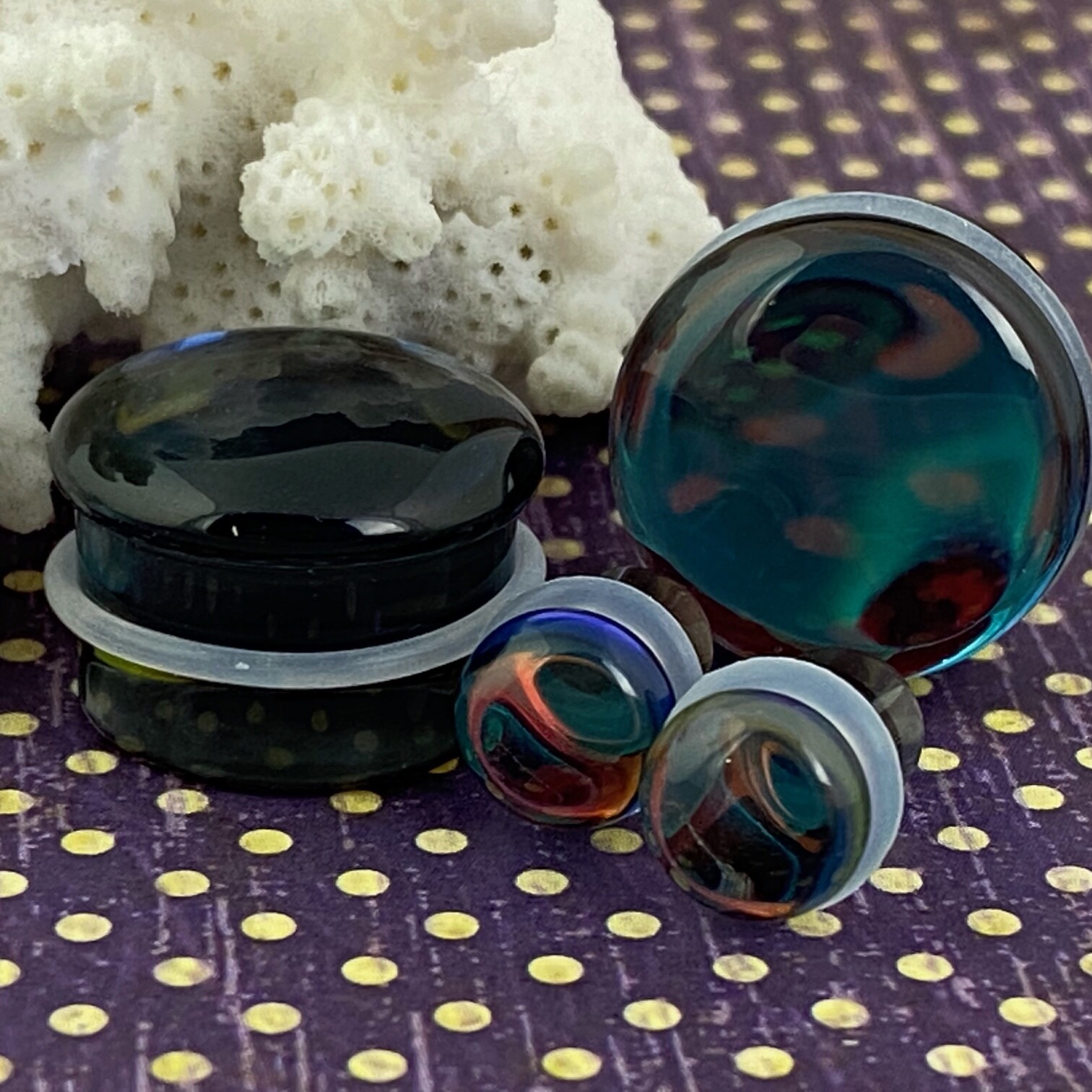 Iridescent Smokey Glass Single Flare Plugs (PG-603) gauges