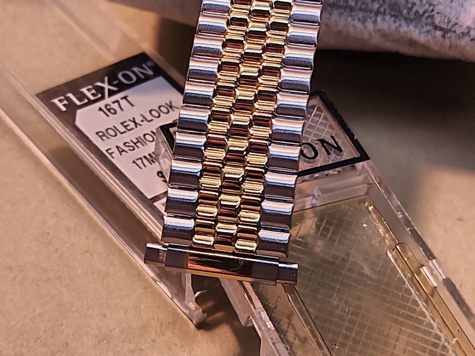 NOS Kreisler Flex-On Two-Tone SS 17-21mm Adj Straight Ends Expansion Watch Band