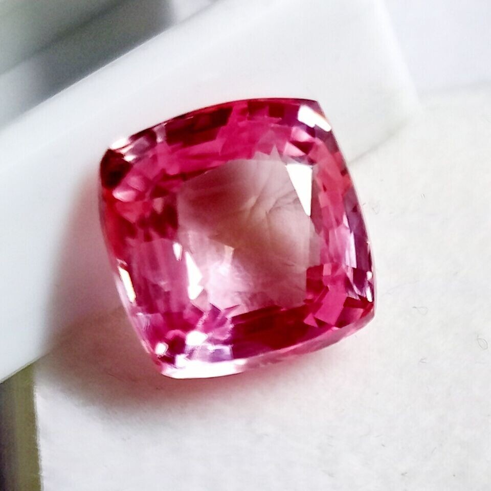 Natural Cushion Fine Cut 10-12 Ct Padparadscha Sapphire Loose Certified Gemstone