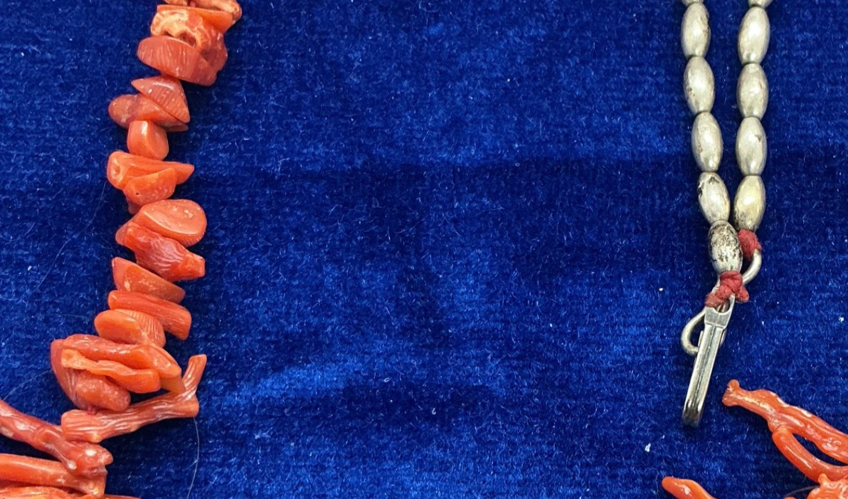 VINTAGE SOUTHWEST BRANCH CORAL , NUGGETS AND STERLING OVAL BEADS