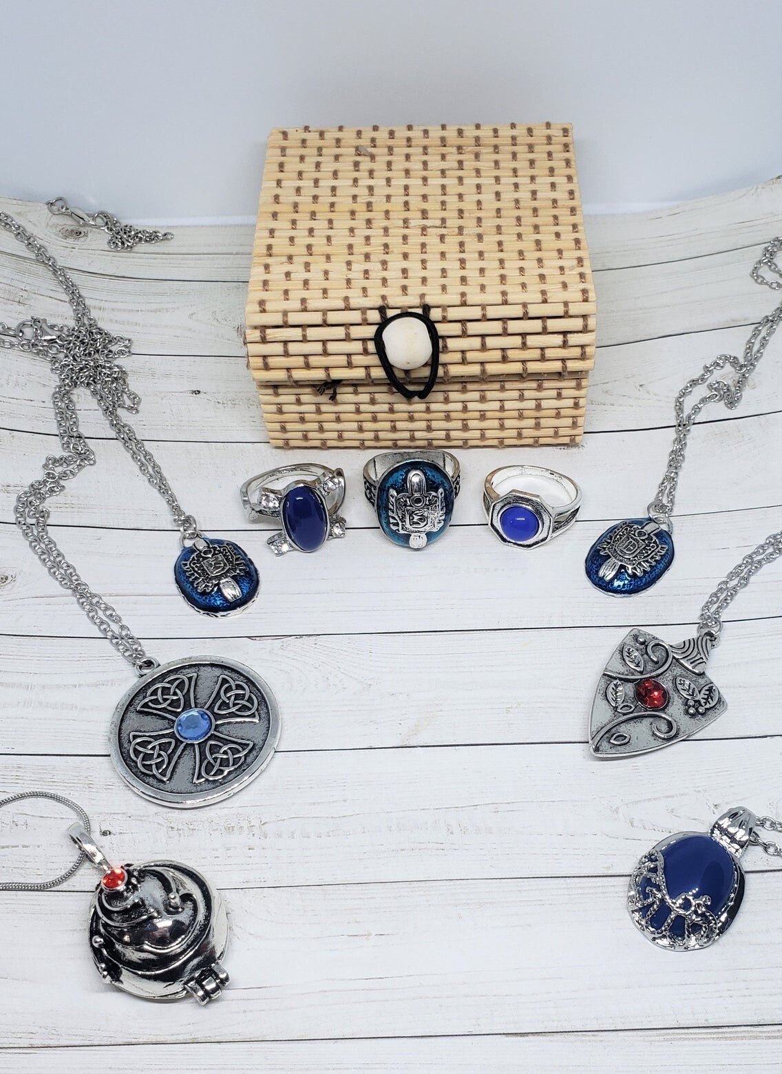 10 piece The Vampire Diaries Jewelry Box Set, Elena Gilbert Daylight Damon