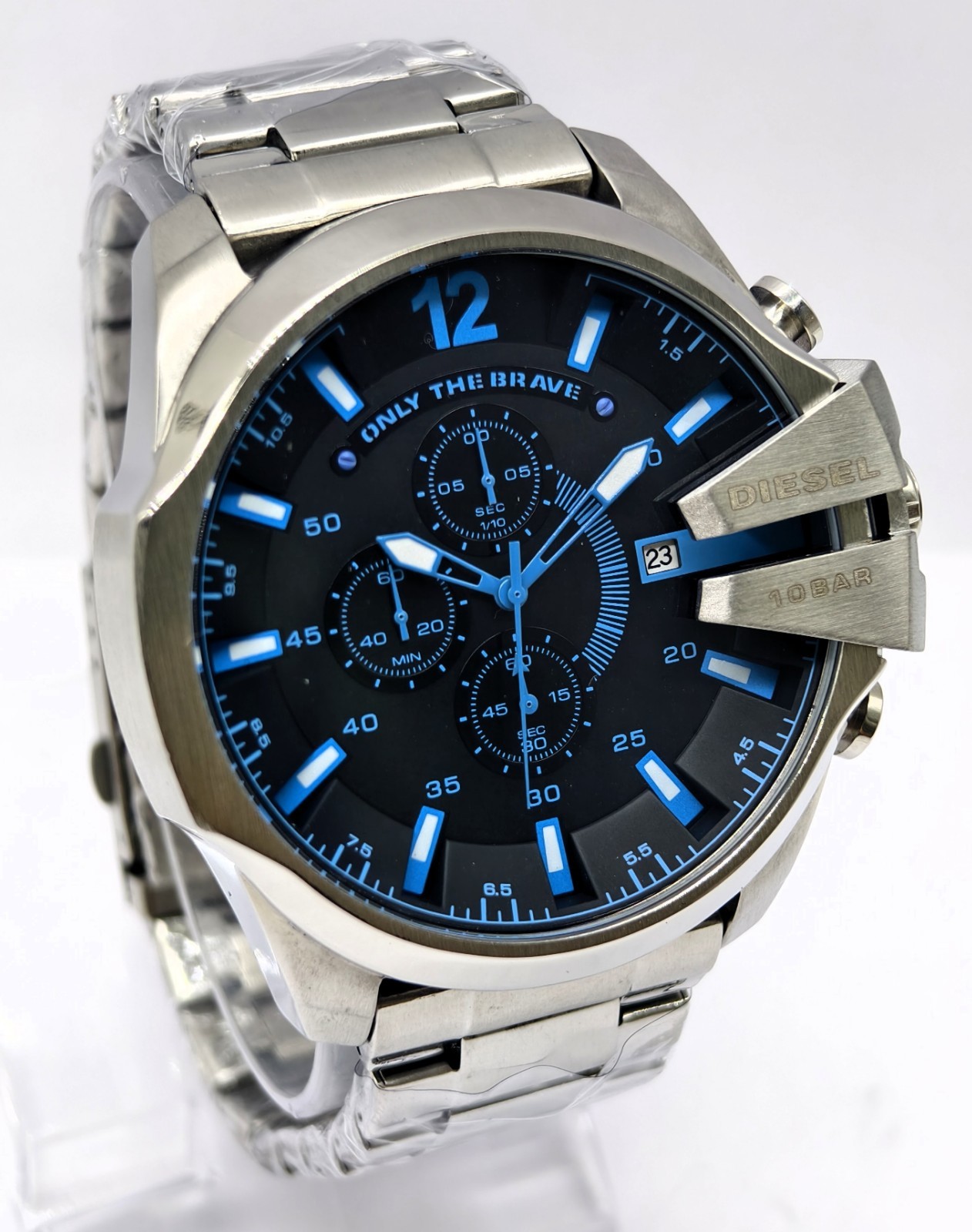 Vintage DIESEL 10 BAR Chronograph Blue Dial Date Indicator Men’s Wrist Watch