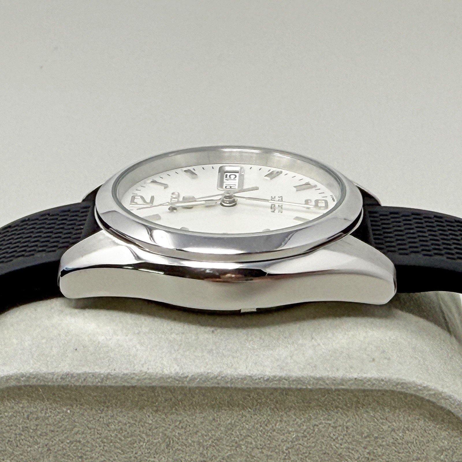 Seiko 5 SNK385 Stainless Steel Silver Dial Day Date Automatic Watch