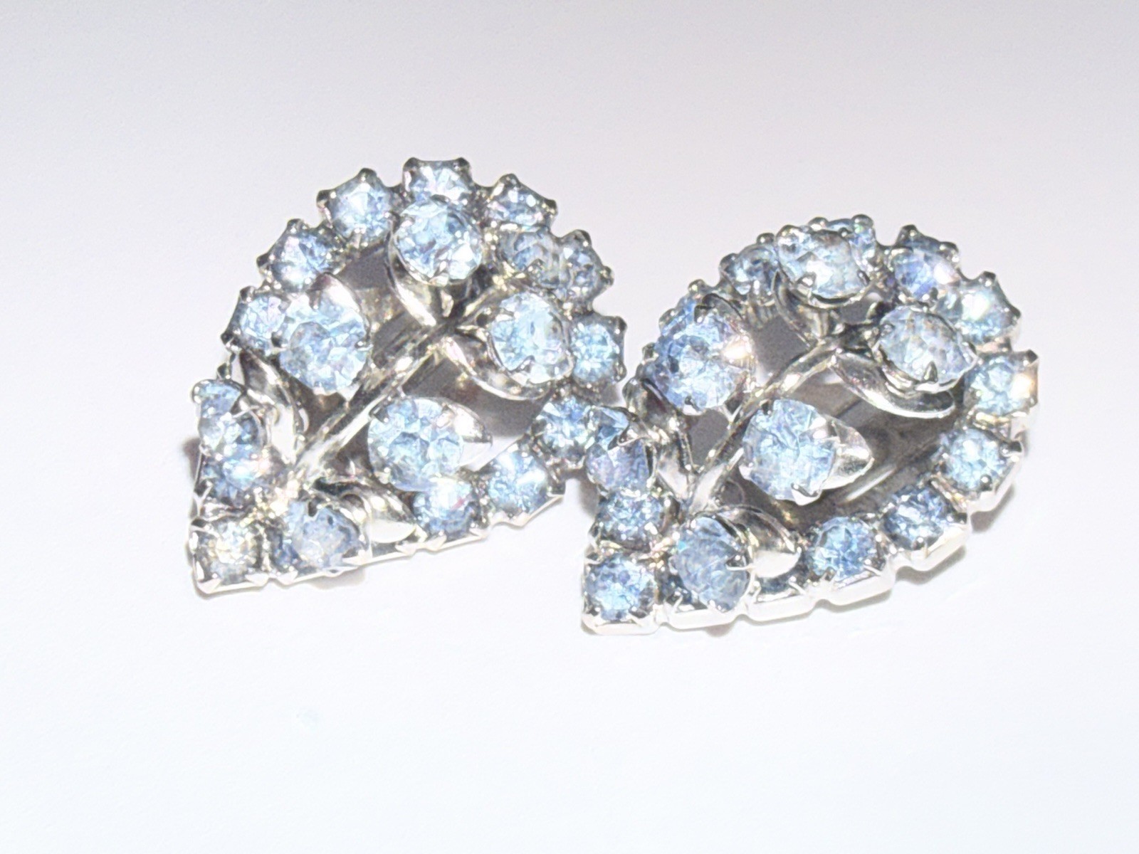 1950s Teardrop Shaped Blue Rhinestone Clip Earrings
