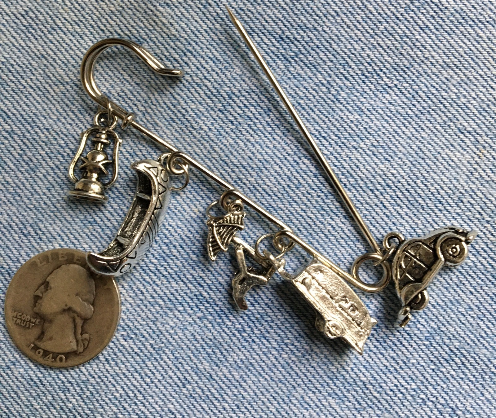 3″ BIG SAFETY PIN w/ CAMPING THEME CHARMS – Hanging Canoe Lantern VW w/ Trailer+