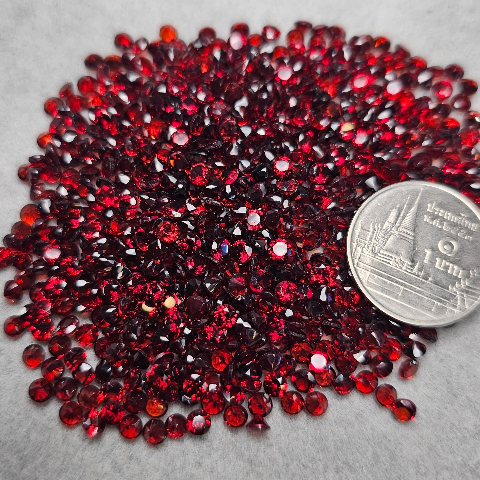 3MM. Round Outstanding Natural Red Mozambique Garnet Africa 33PCS 5CT.
