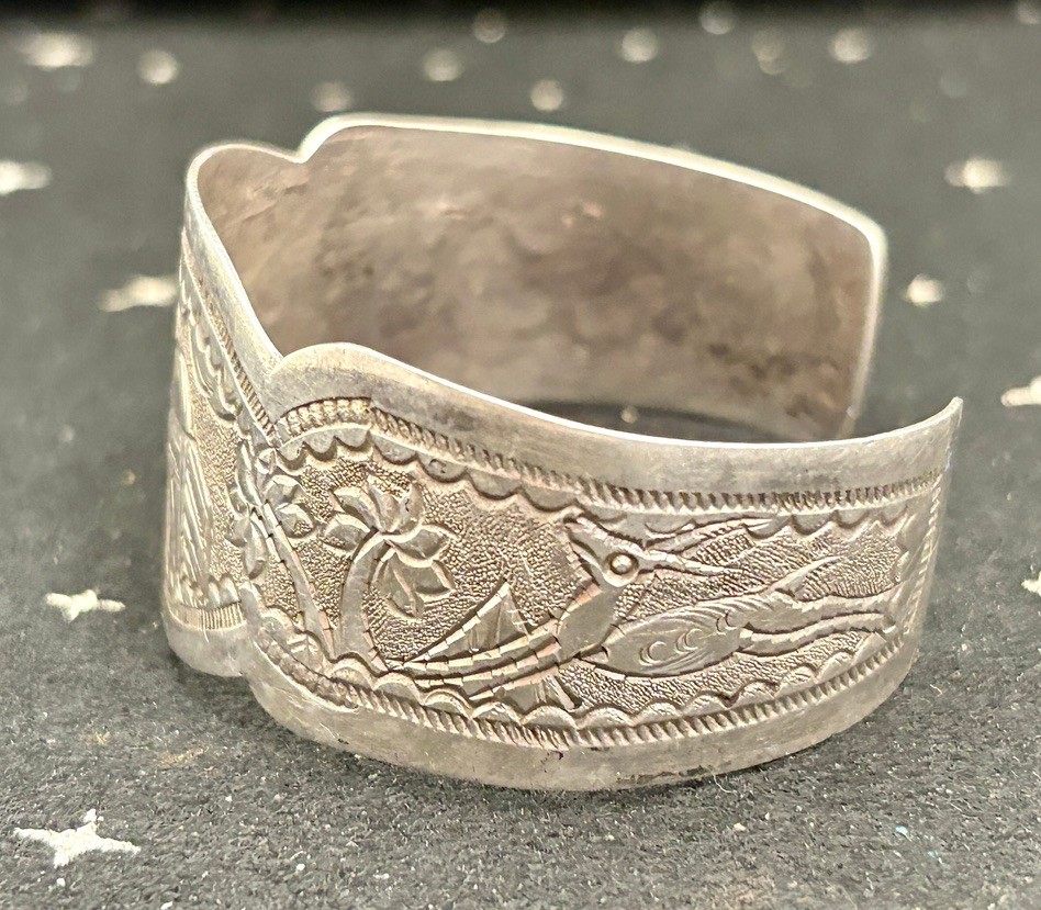 Vintage Tested Sterling Silver Middle Eastern Style Cuff Bracelet USA 22.4 Gr.￼