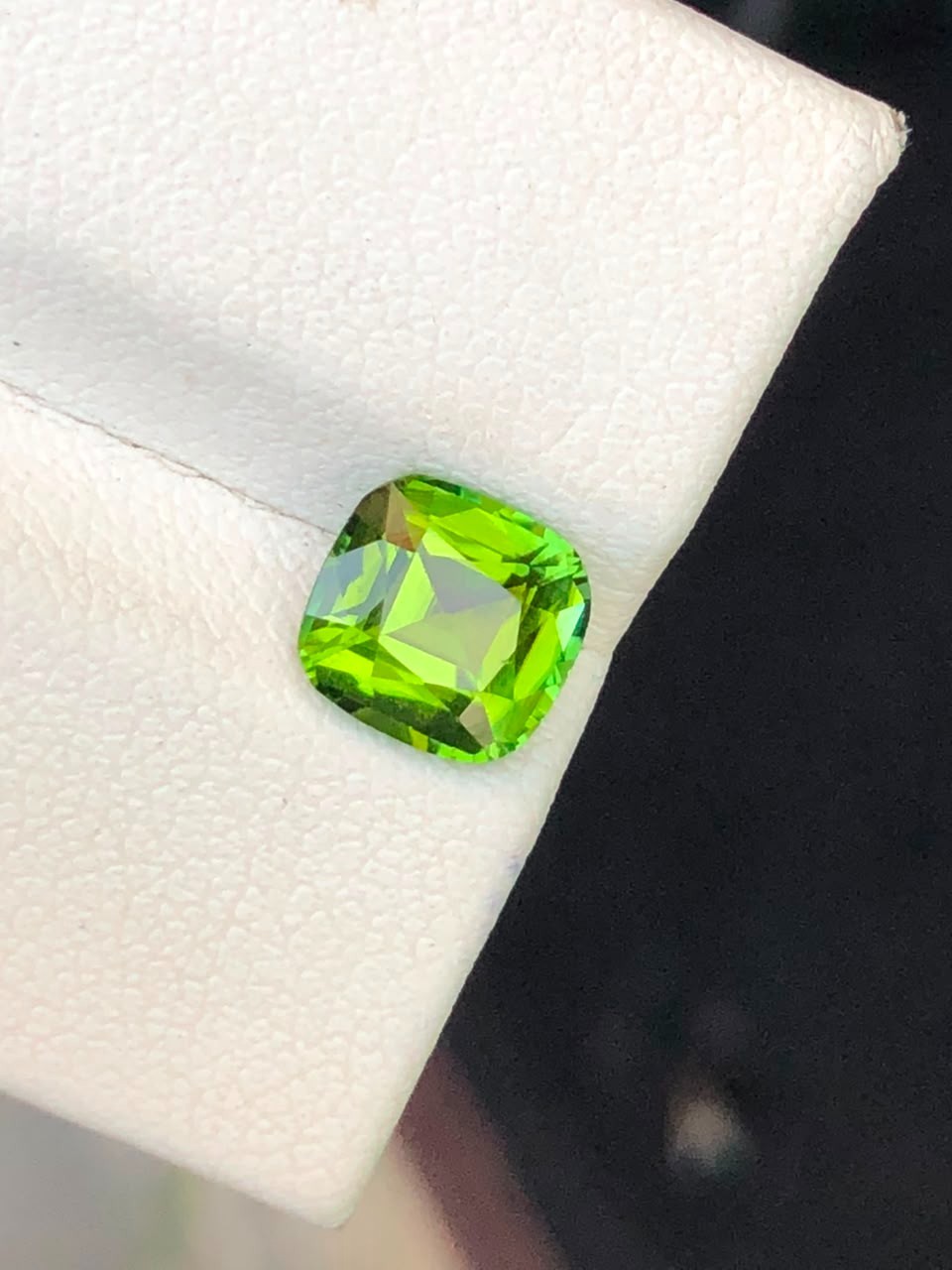 1.60ct Natural Loupe Clean Neon Lime Green Tourmaline Cushion Cut Loose Gemstone