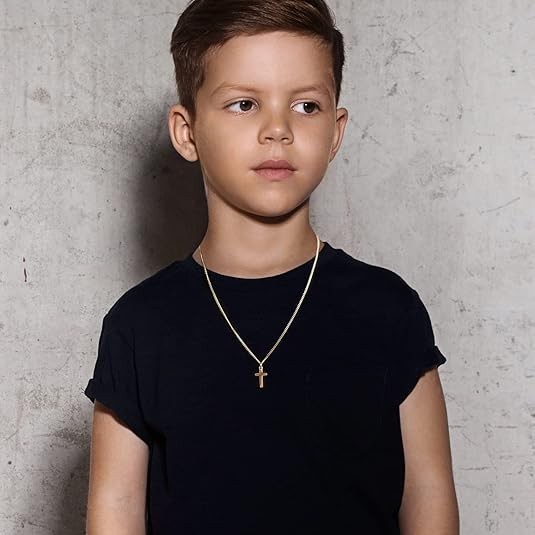 Collar de cruz chapado en oro de 14 quilates para hombre, cadena Figaro de acero