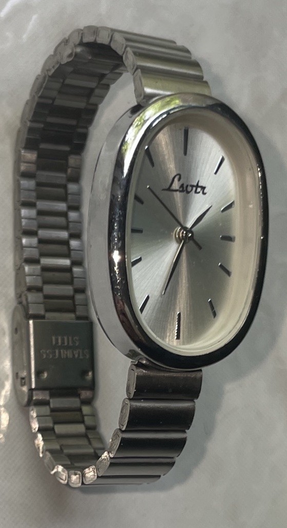 Oval Analog Watch Silver-tone Women’s Bracelet Metal Dress Formal