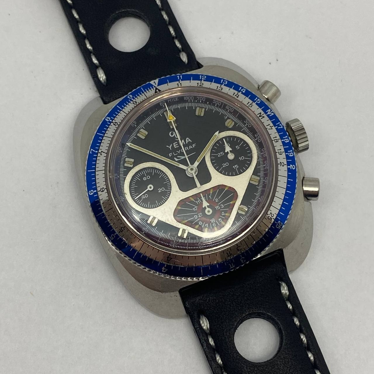 VINTAGE YEMA FLYGRAF CHRONOGRAPH MANUAL WIND VALJOUX 7736 39MM