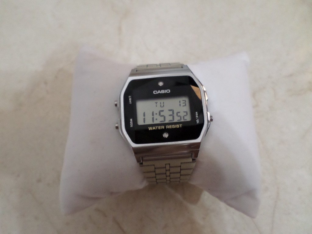 Casio A159WAD-1 Men’s Diamond Series Watch – Stainless Steel – Made in Japan – G