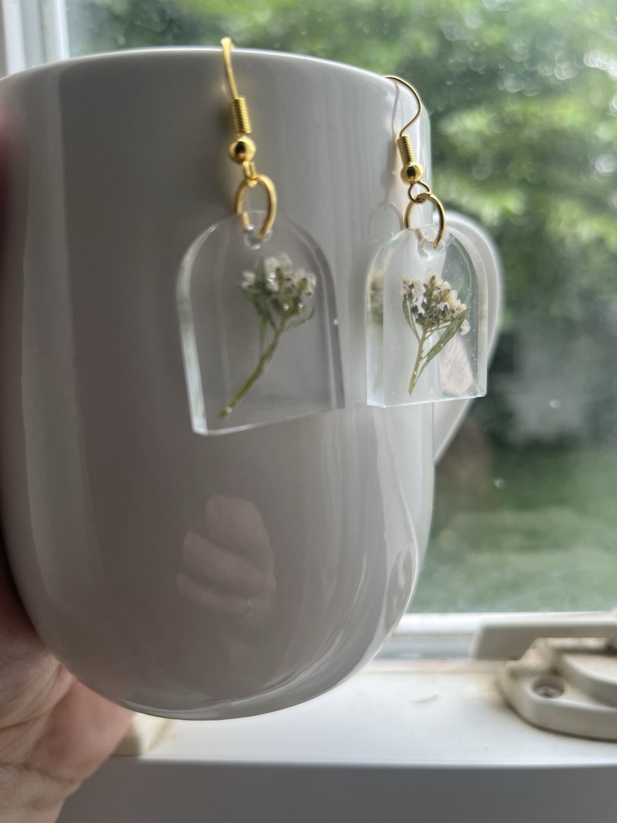 Clear Resin Arch Dangle/Drop Earrings w/ Dried Flower Inclusions Hook Closure