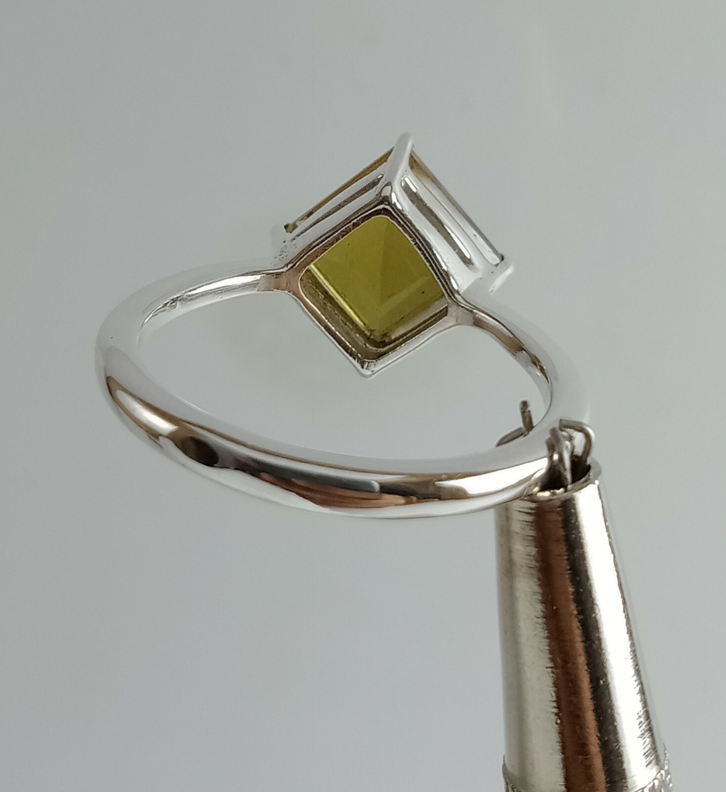 Gorgeous Zultanite Ring-Seven Color Changing Ring-Unique Zultanite Ring