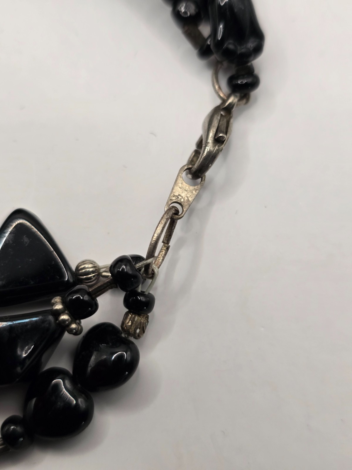 Black onyx and agate necklace