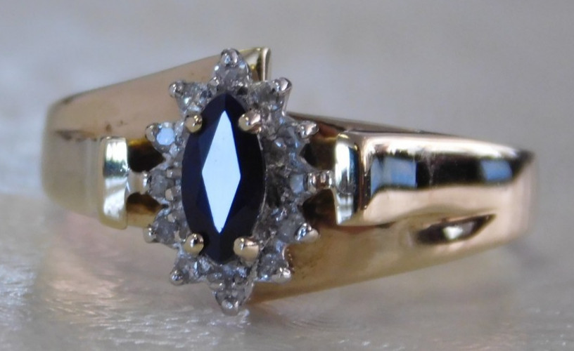 NEW Ladies 10K Yellow Gold Genuine Sapphire & Diamond Ring Sz 6 1/2, 3 grams