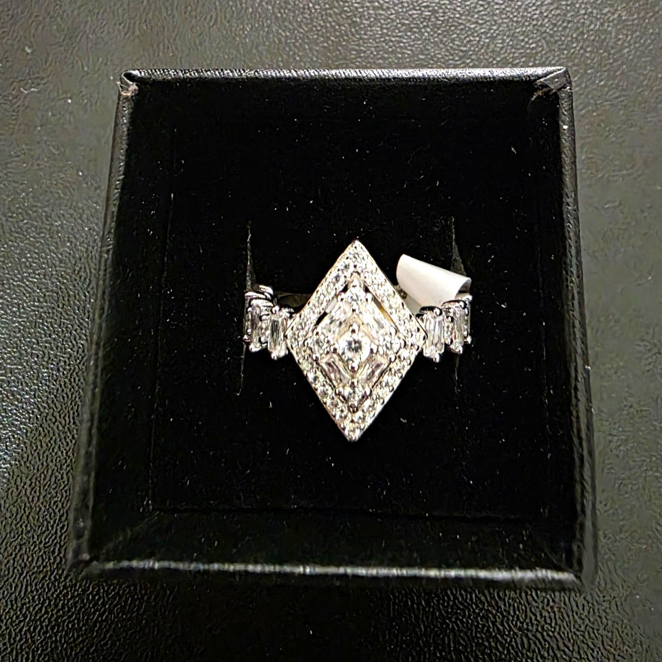 Silver Tone Diamond Shape Clear Stone Cluster Cocktail Ring Size 7