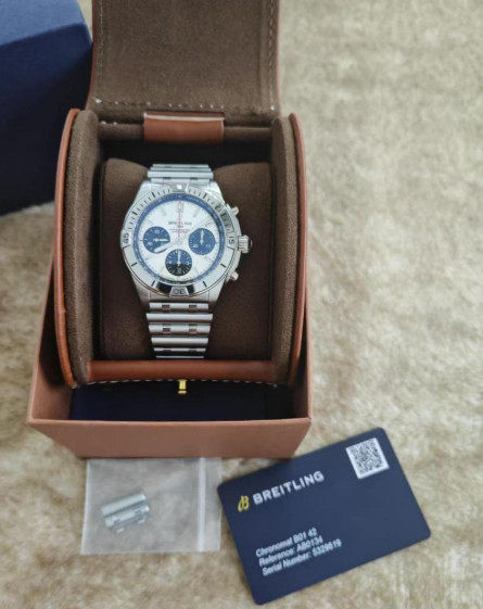 Breitling Chronomat B01 42 AB0134101G1A1 42.0mm Automatic w/Box Card