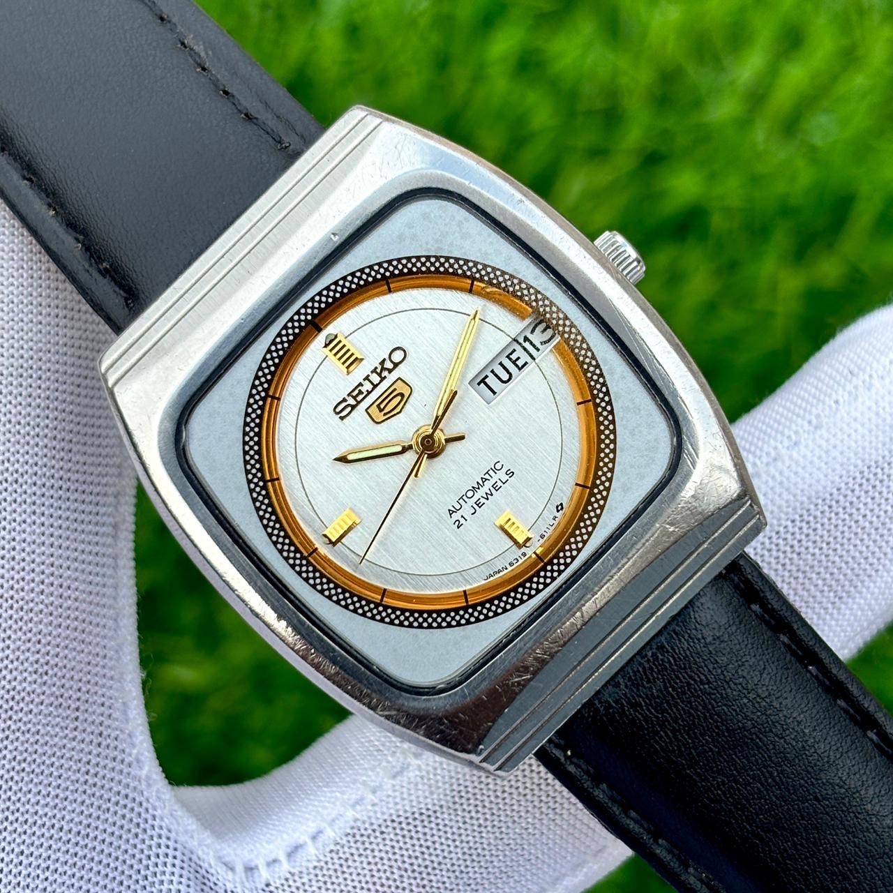 Vintage Seiko 5 Dress Formal Automatic Japan Made Men’s Watch 6319-6080