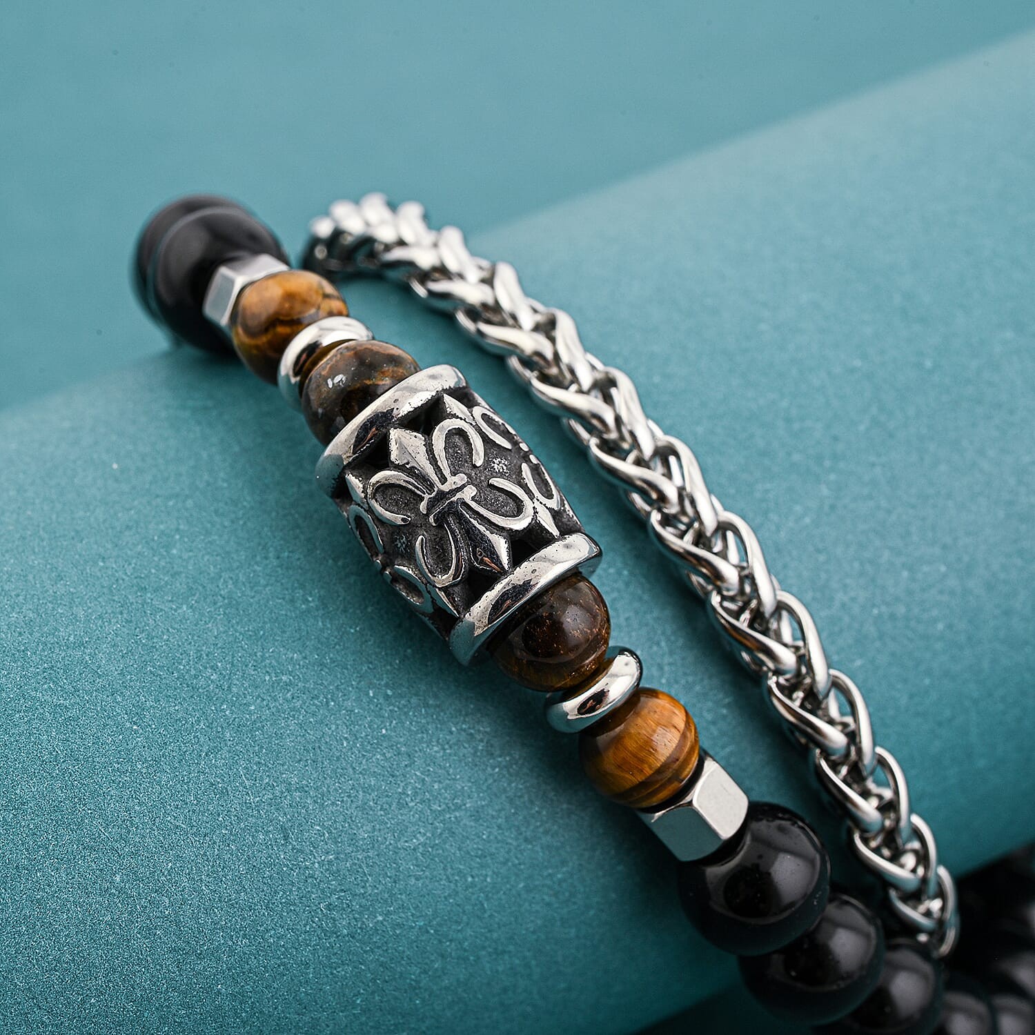Tigers Eye and Black Onyx 32.80 ctw Beaded Bracelet in Stainless Steel 8-9In