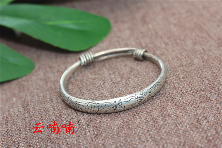 National wind literary retro folk Chinese handmade Miao silver bracelet 1piece