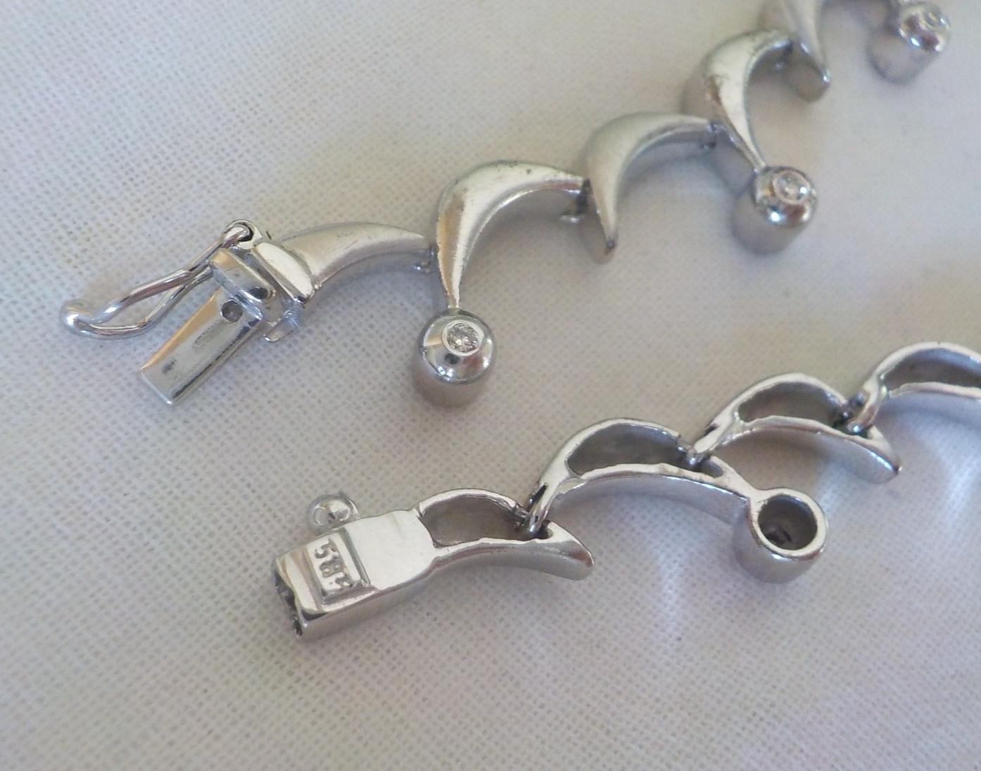 Estate Solid 14k White Gold Crescent Link Diamond Bracelet – 16.0 gms, 7.6 inch