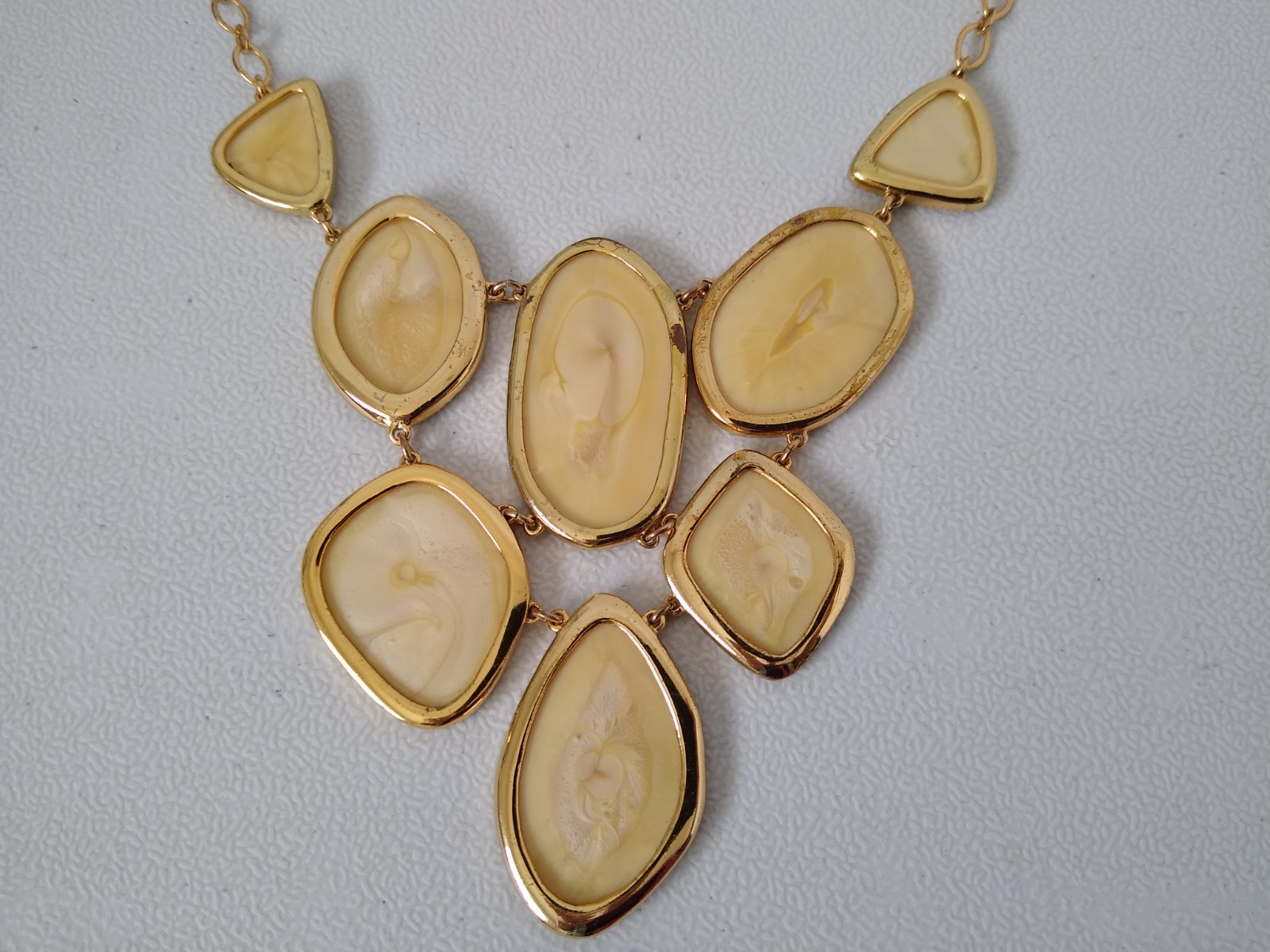 Stella Dot Necklace Fiona Bib Cream Goldtone Rhinestone Jewelry Designer Golden.