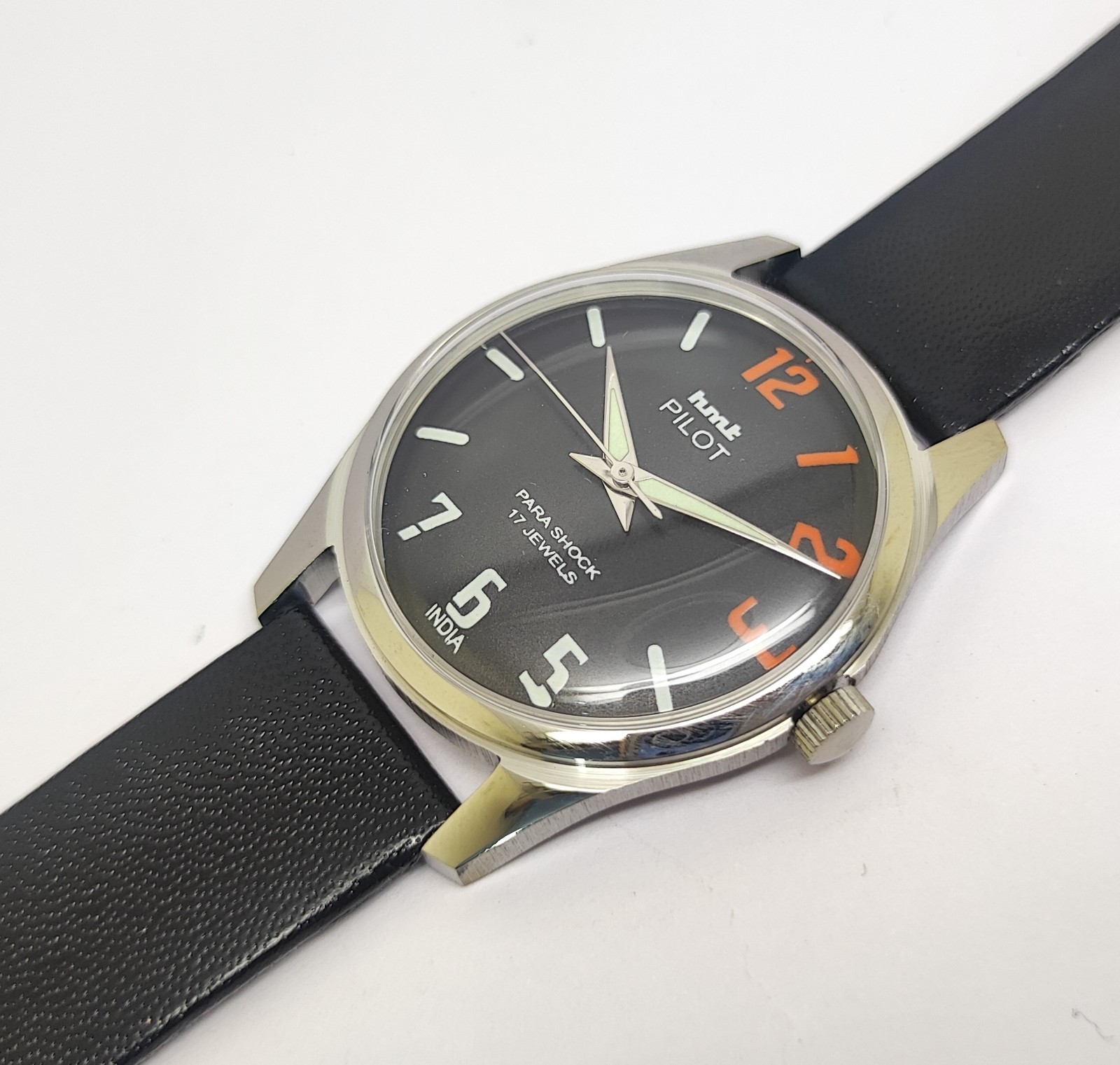 Vintage Hmt Pilot Black Dial 17 Jewels Para Shock Mechanical hand winding Watch