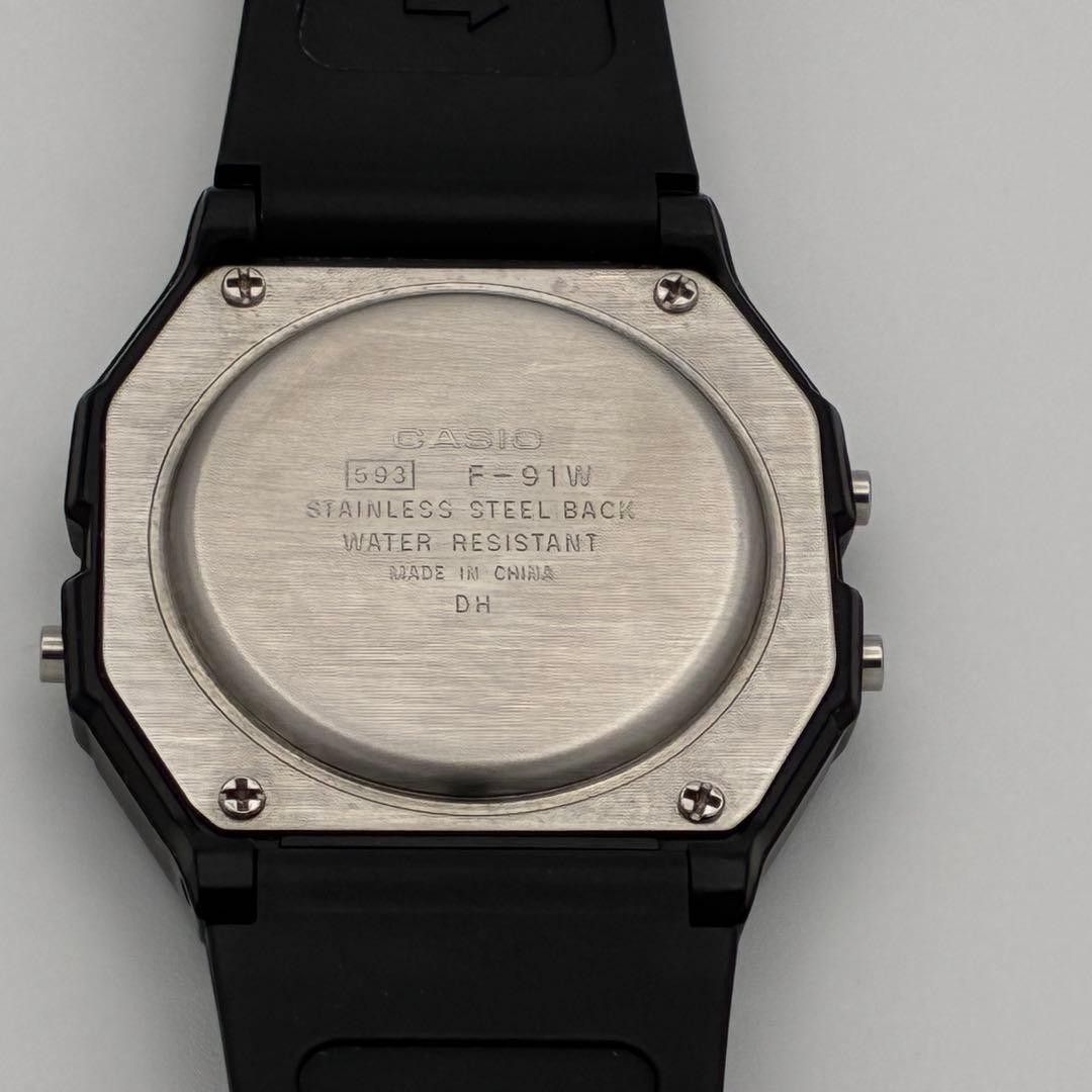 CASIO F-91W Black y2k 00s