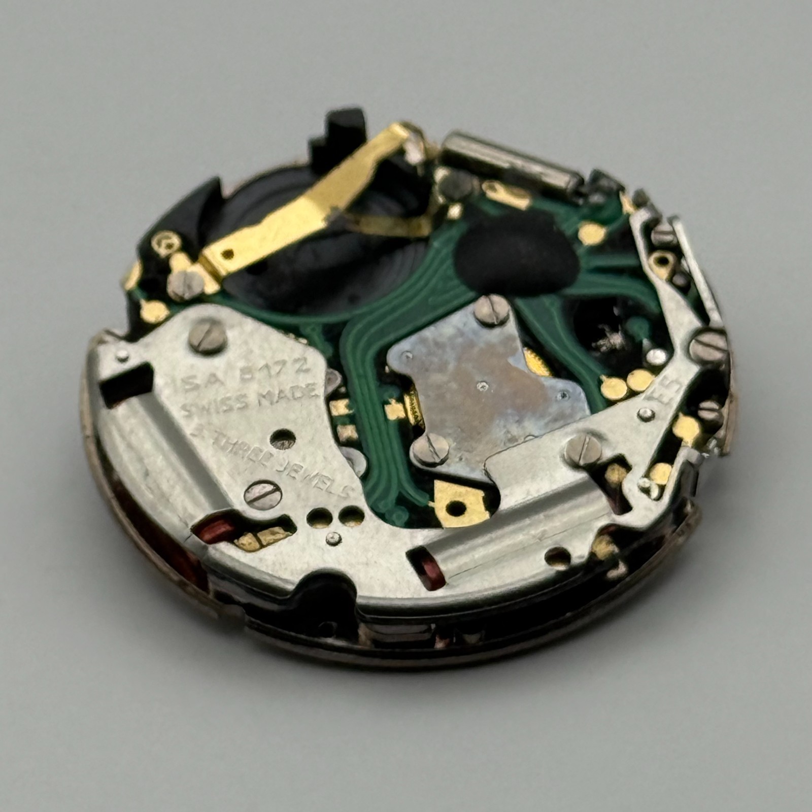 ISA 8172 Watch Movement Quartz Swiss Date 3 Jewels Vintage Parts Repair 26.1mm