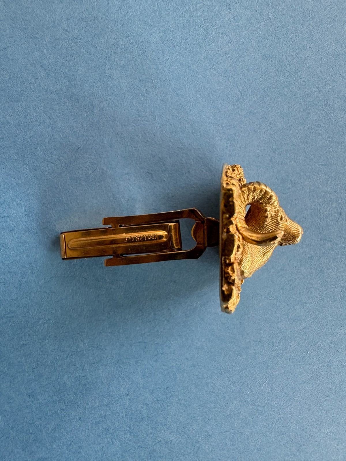 VINTAGE (SINGLE) ALASKAN RAM’S HEAD CUFF LINK 10K GOLD/NATURAL GOLD NUGGETS