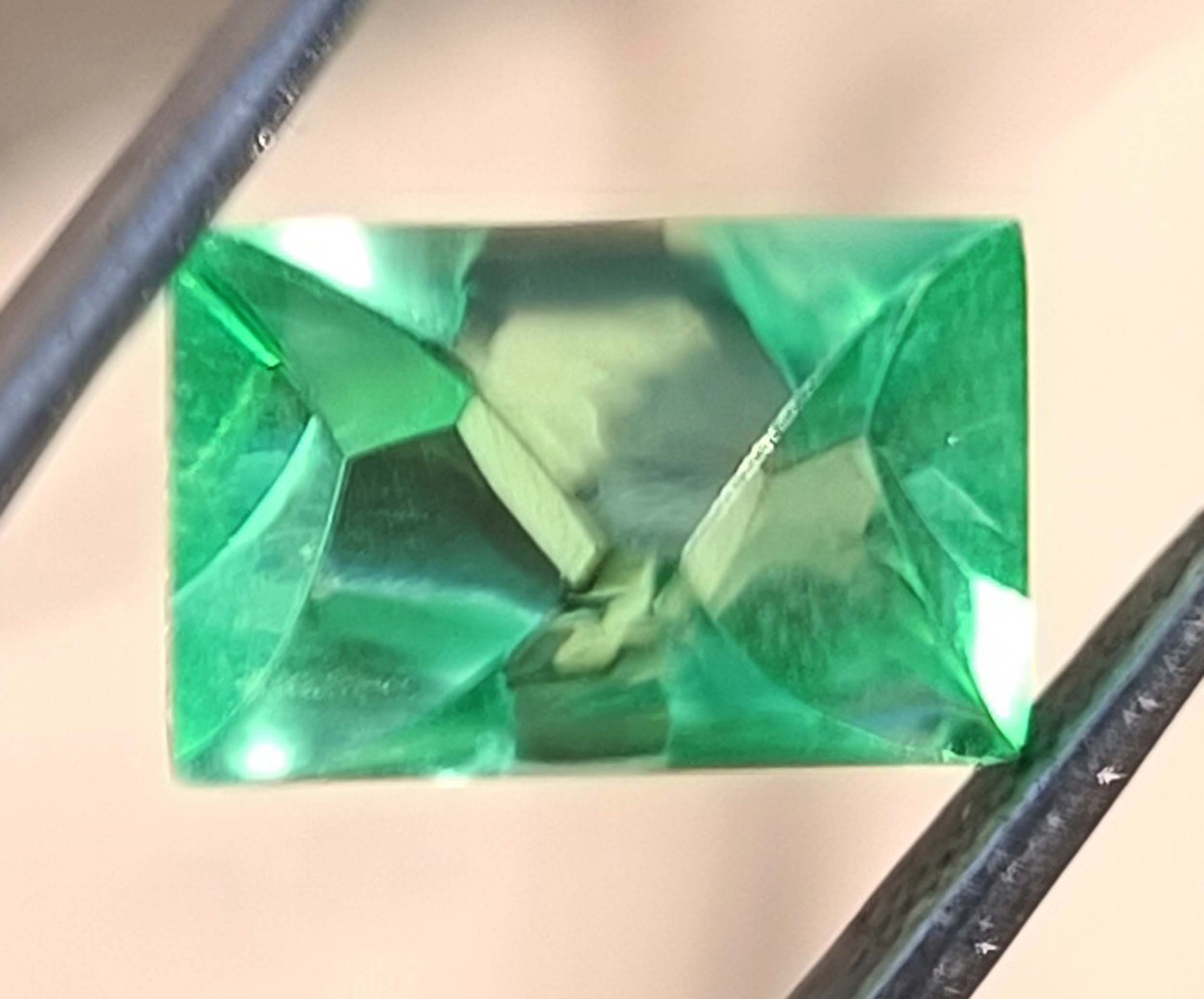 2.30 Carat Raw Greenish Diamond Colorless CVD VVS1 IGL Certified Loose Gem 5SDN
