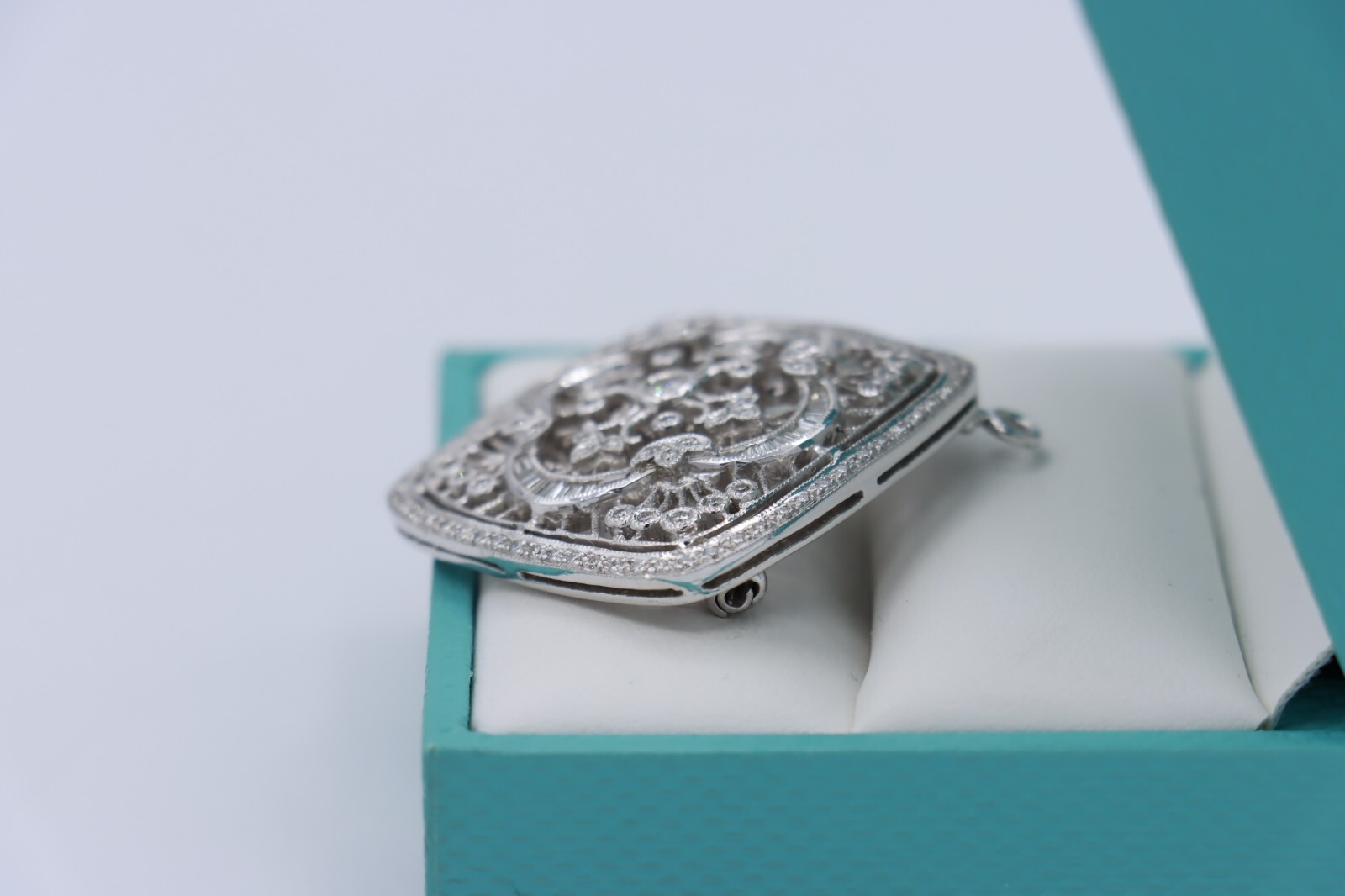 1.00tcw Diamond Art Deco-style Filigree Pendant & Brooch | 18K White Gold