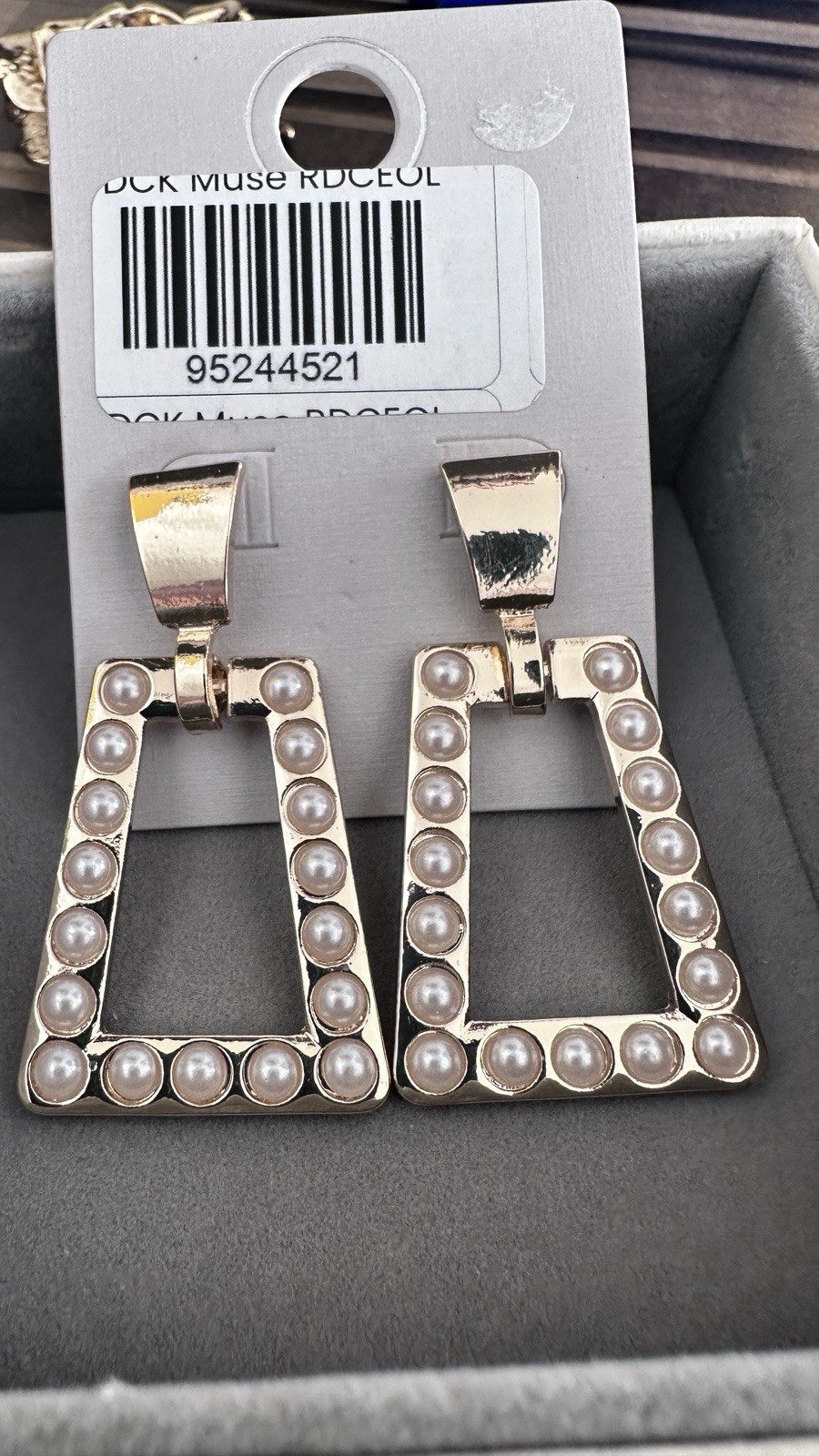 Gold Tone Geometric Open Frame Dangle Drop Earrings White Pearl Post Bezel 6g*2